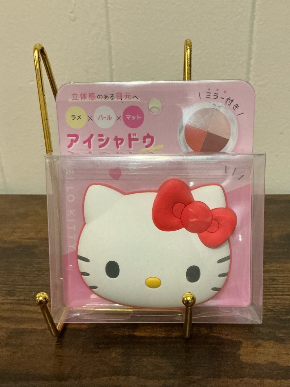 Rare Sanrio CRUX Hello Kitty Die-Cut 4-Color Eyeshadow Palette with Mirror Japan